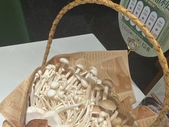 -烹然四季椰子鸡火锅(姚家园万象汇店)