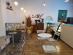 用餐区-有七甜品(恒达产业园店)