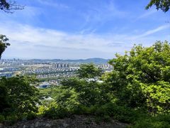 -灵岩山风景区