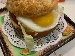 -新大咀港式茶餐厅(宝山万达店)