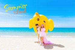 -现代经典婚纱摄影