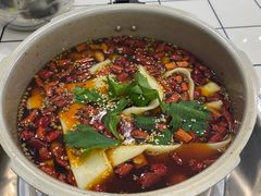 -晓彭肥肠鸡·泡椒鸡火锅(水木天地店)
