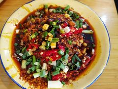 -拈签一笑黄牛肉辣卤串串