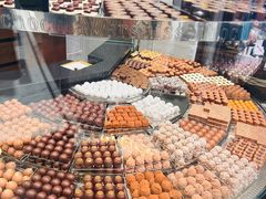 -Laderach 莱德拉(上海环贸iapm店)