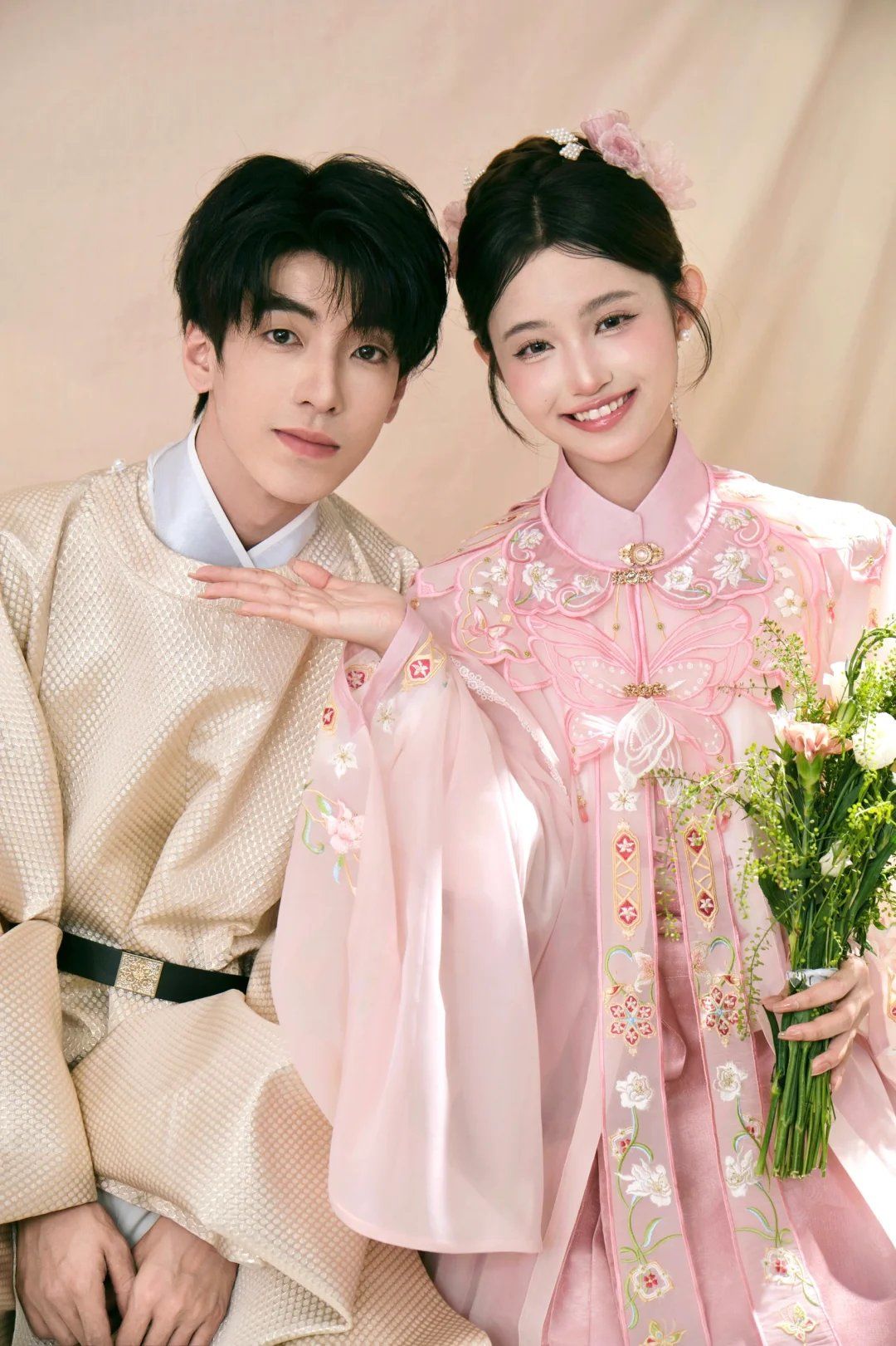 写真照北京个写真#马面裙婚纱照#簪花情侣照#古装情侣照#情侣写真系列