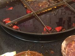 -岗上渣渣老火锅(两路口店)