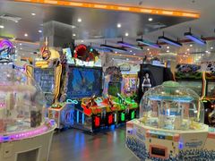 -反斗乐园π·电玩·高空拓展·蹦床(龙华天虹店)
