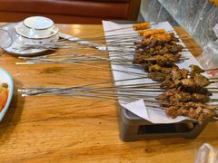 -六福烧烤酒馆(秦隆步行街店)