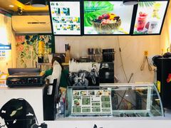 -津椰本·海南正宗椰奶清补凉(店一店)