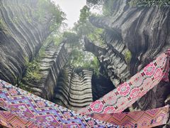 -梭布垭石林景区