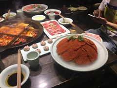-红九格老火锅(三峡广场店)
