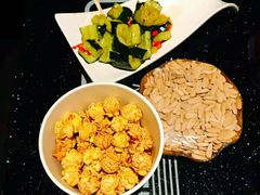 -歌迷量贩KTV(光彩市场店)