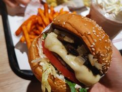 -The Habit Burger Grill 哈比特汉堡(复兴soho店)