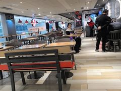 -肯德基(成都机场T2到达精选店)