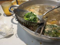 -乡土黄·鲜牛肉火锅·小龙虾(兴业街店)