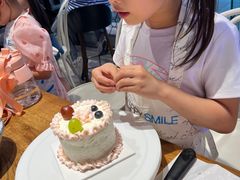 -巴黎贝甜(大宁国际商业广场店)