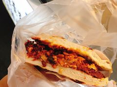 -清真马乐贝腊牛肉蛋黄菜夹馍(马蓉洒金桥店)