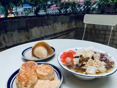 -正南齐北·老街糯米团(洪崖洞店)