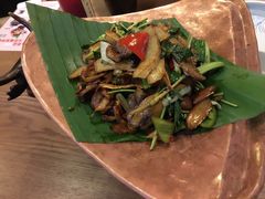 -云海肴·汽锅鸡·云南代表菜(天山百盛优客店)