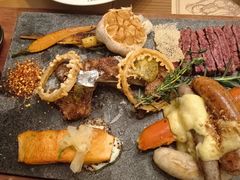 -Mark&Mars Restaurant