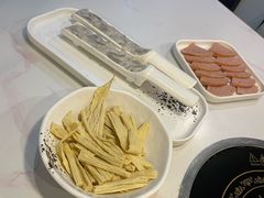 -德林酸菜鱼火锅(南丹店)