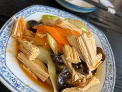芹菜腐竹-真食净香居·内蒙稍麦(亚运村店)