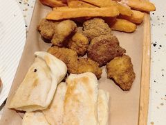 -必胜客(WOW中心城店)