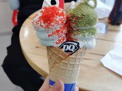 双头怪华夫甜筒-DQ·蛋糕·冰淇淋(川沙东海岸店)