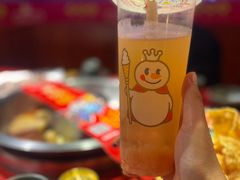 -蜜雪冰城(万达广场外B号门门口外集装箱店)