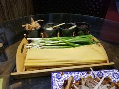 煎饼卷大葱火辣辣-赵记煎饼卷大葱(泰山大街店)