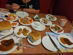 -四海一家自助餐(益田假日广场店)