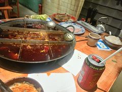 -周小明火锅(黑金冠社区店)