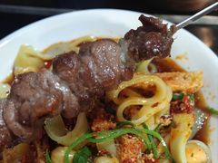 -烤肉小伙烤肉店