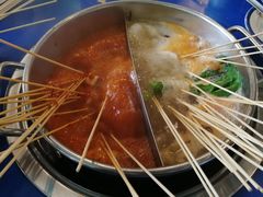 -马路边边串串香形象店(磐石路店)