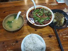 -朱大嘴肥肠血旺(福字街店)