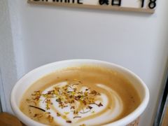 里面有桂花-Cafe on warm(丹霞店)