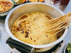-咏勝锑锅麻辣烫(净居寺路总店)
