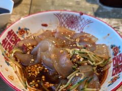 -琥珀老六龙虾(四里河店)