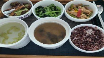 -巍阁高端月子中心(新世界店)