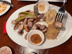 巴伐利亚香肠拼盘-宝莱纳啤酒花园餐厅PAULANER BRAUHAUS Nanjing(广州路店)