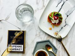 -UNI UNI(环亚凯瑟琳店)