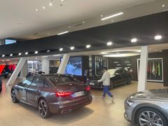 -上海永达奥诚奥迪4S店(申江路店)