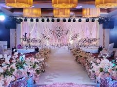 -锦龙国际酒店(天津奥体中心华苑地铁站店)