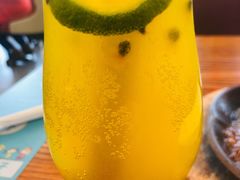 生榨百香果气泡水-厚生港萃·小吃餐厅(苍梧路店)