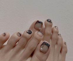-悦指间美甲美睫