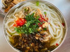 小碗土鸡米线-齐记土鸡米线