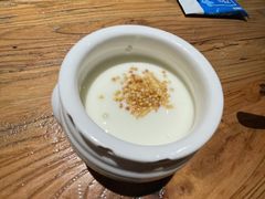 土蜂蜜配酸奶-老阿妈蒙古村·蒙古包·草原文化·歌舞表演(老君堂店)