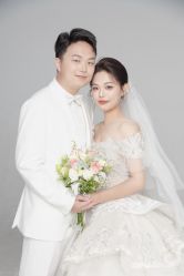 点击看大图 -挪娅婚纱摄影皇家会所