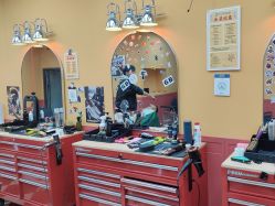 -Devilhands Barbershop男士理容店