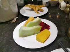 -川骄海鲜自助(王府井奥莱UP TOWN店原世界之花店)